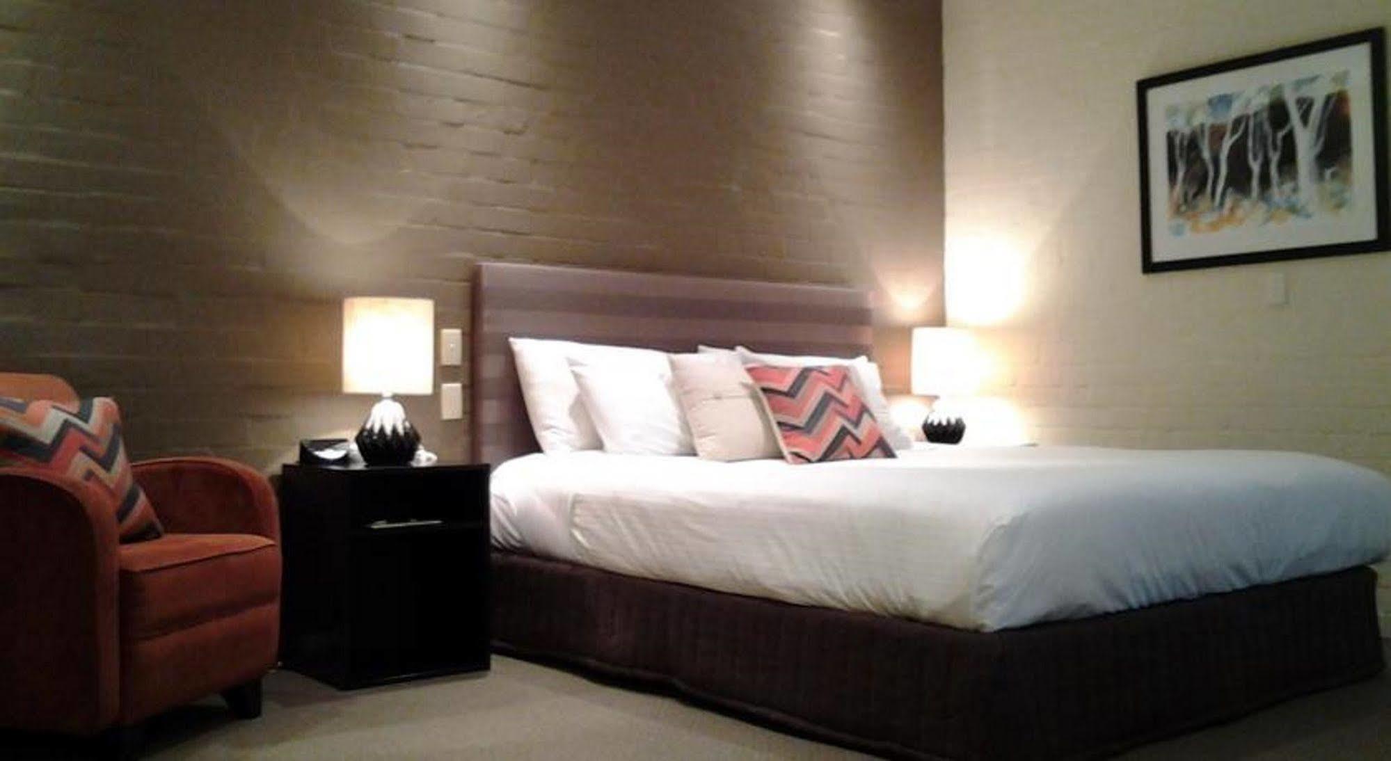 Briars Country Lodge Bowral Bagian luar foto