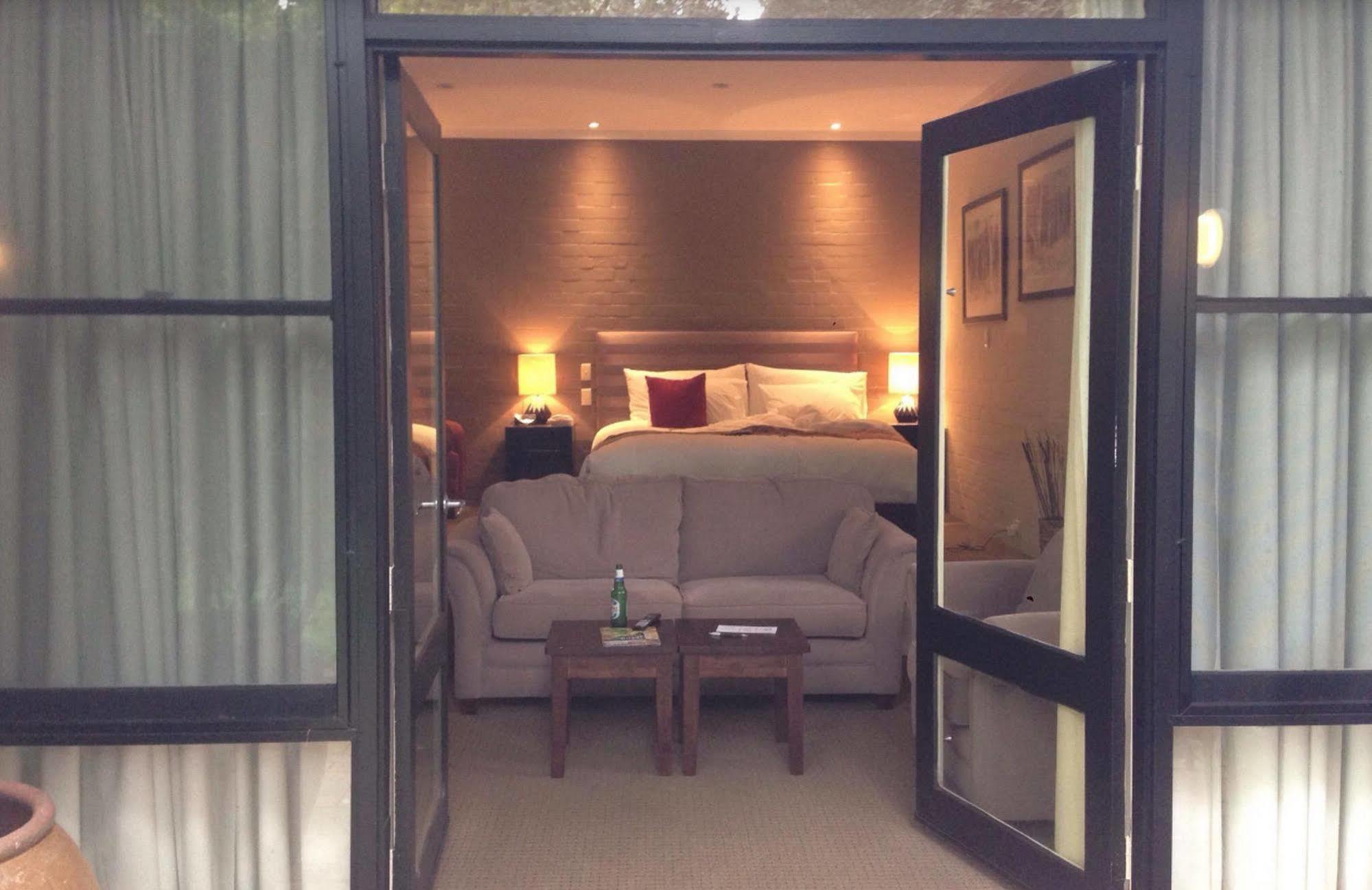 Briars Country Lodge Bowral Bagian luar foto
